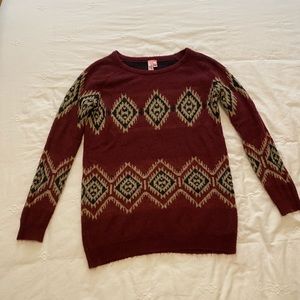 SUPER SOFT TRIBAL PRINT SWEATER